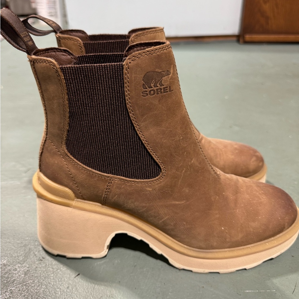 Sorel Women's Tan Heeled Boots